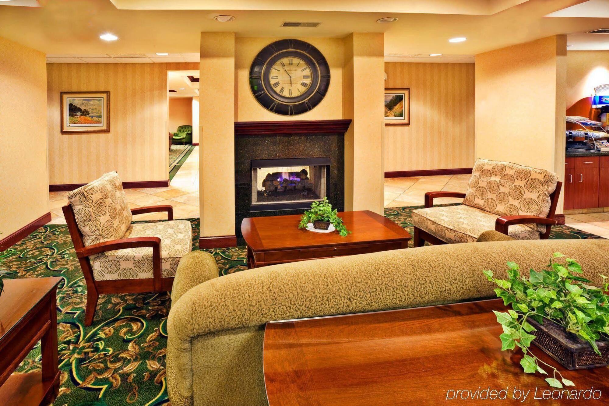 Holiday Inn Express Hotel & Suites Urbana-Champaign-U Of I Area By Ihg מראה חיצוני תמונה