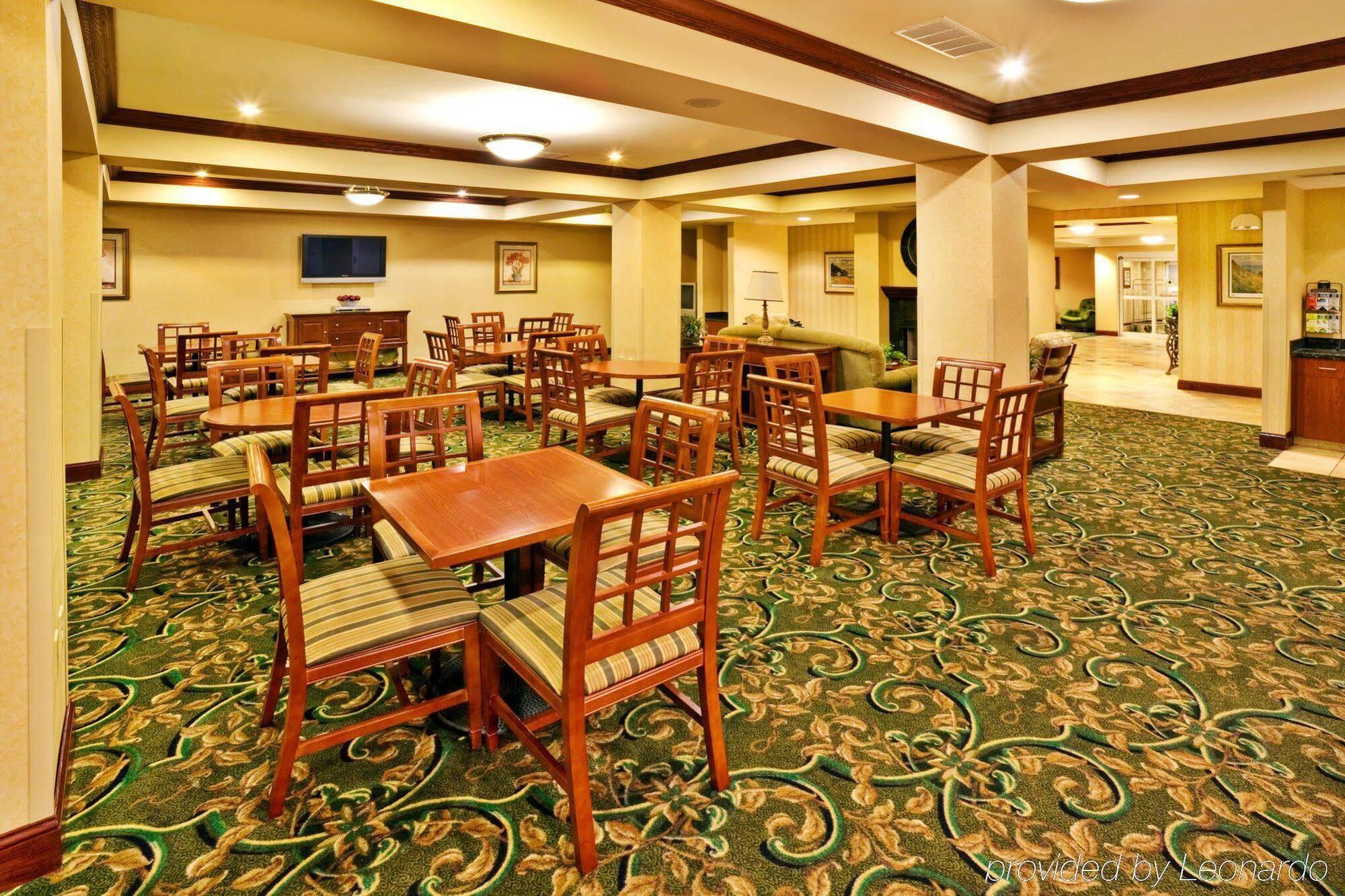 Holiday Inn Express Hotel & Suites Urbana-Champaign-U Of I Area By Ihg מראה חיצוני תמונה